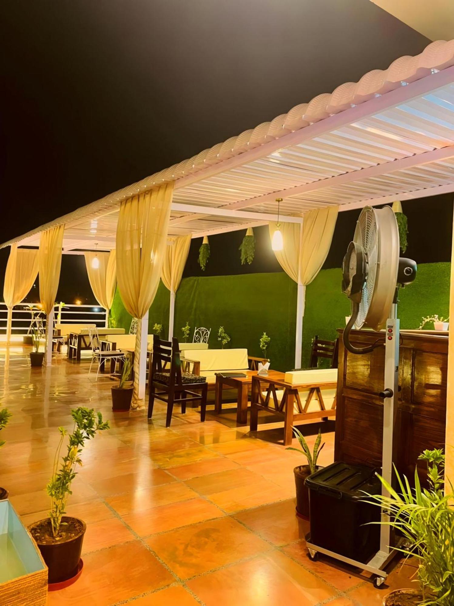 Hotel The Celebration By Amod Best Hotel & Rooftop Udaipur Dış mekan fotoğraf